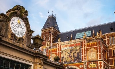 Das Rijksmuseum–Nationalmuseum mit der umfangreichsten Kunstsammlung der Nieder-lande